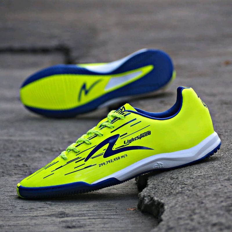 DISKOON 40% SEPATU FUTSAL SPECS LIGHTSPEED REBORN IN BATTLEPACK IN LS 3 IN LS PRO SLAZ PRO VIPER IN 