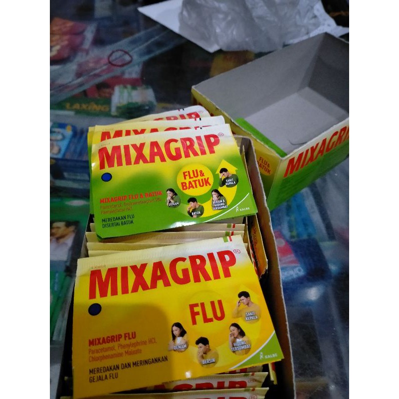 Mixagrip flu(kuning) dan flu batuk(hijau). isi 4tablet.