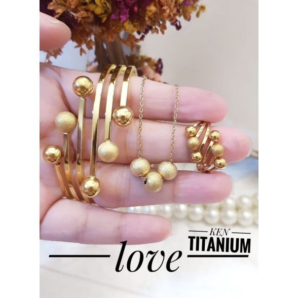 TiTanium set gelang kalung dan anting 2344