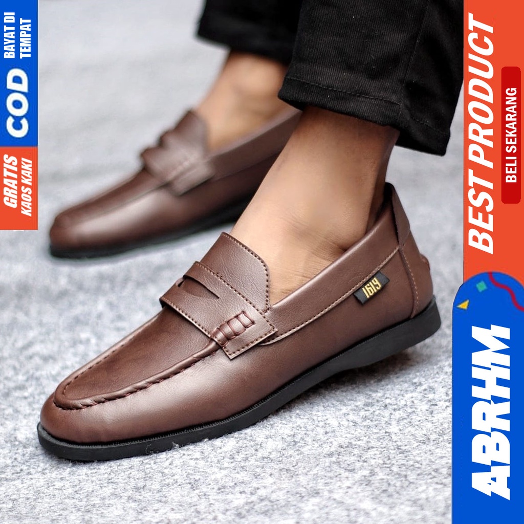 Sepatu Casual Pria Formal Slip On Pantofel Kulit Pu Kerja Kantor Kondangan Kuliah Hitam Fashion Shoes Terbaru Murah Kekinian Original PENNY ABRHM