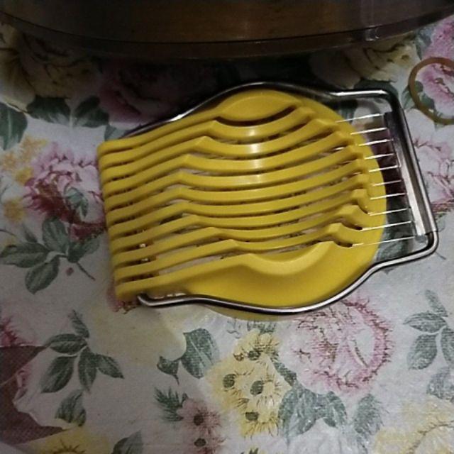 Egg Slicer, Pengiris Telur, Warna Kuning Peralatan Dapur Ukuran 10x12cm Sl629