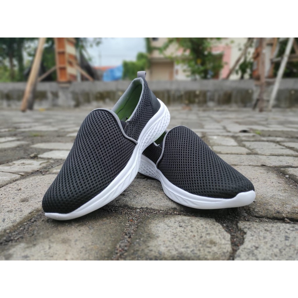 Andien Galerry Sepatu Wanita Slip On Sepatu Kets Wanita Spatu Slip On Sepatu Kerja Wanita Santai Sepatu Sneakers Wanita Slip On All Black Slip On Pria Casual Sepatu Sneakers