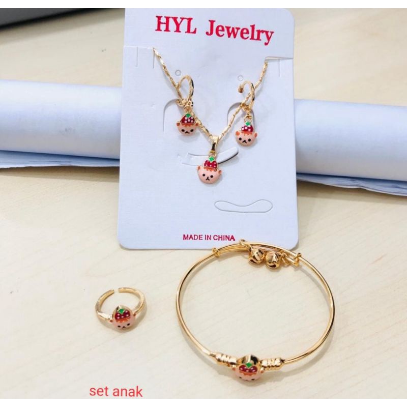 perhiasan anak satu set titanium anti luntur/karat berbagai model