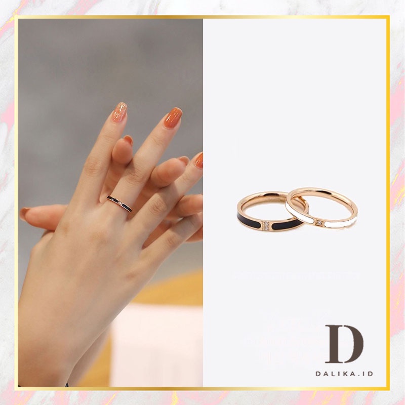 Cincin Titanium Wanita Couple Anti Karat Aksen Berlian Imitasi Korea Terbaru Dalika