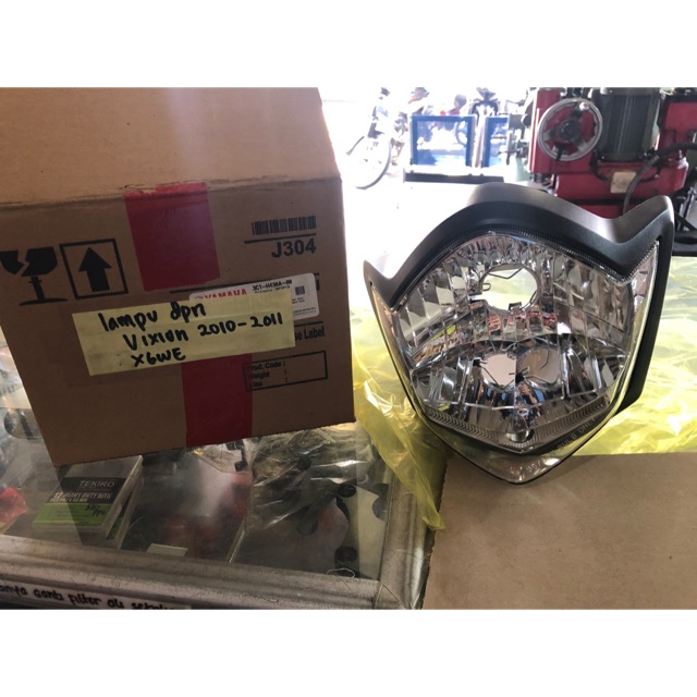 lampu depan vixion 2010 - 2012 original ,REFLEKTOR VIXION OLD OVAL 3C1-H430A-00 ORIGINAL YAMAHA GENU