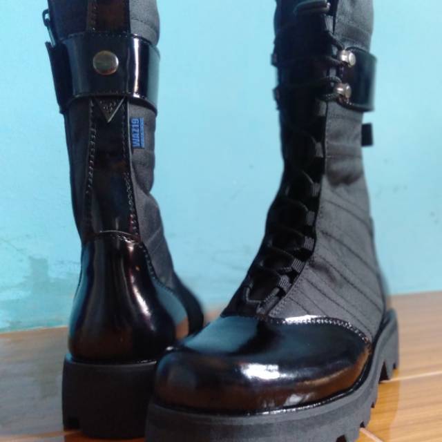 Sepatu pdl ninja titans kilap radial