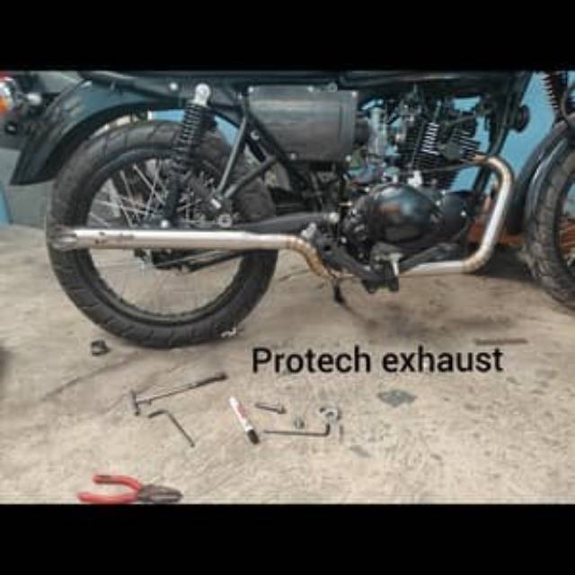 Kawasaki W175 — Freeflow · Silver — foto 3