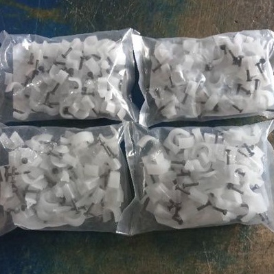 Paku klem kabel Kleman kabel Listrik paku beton