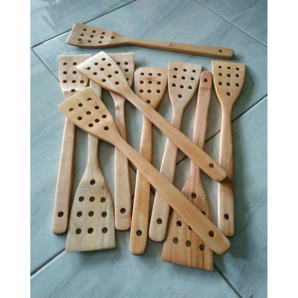 KY10 Sutil Mahoni 35 cm BERLUBANG / Sendok Spatula Sodet Kayu mahoni