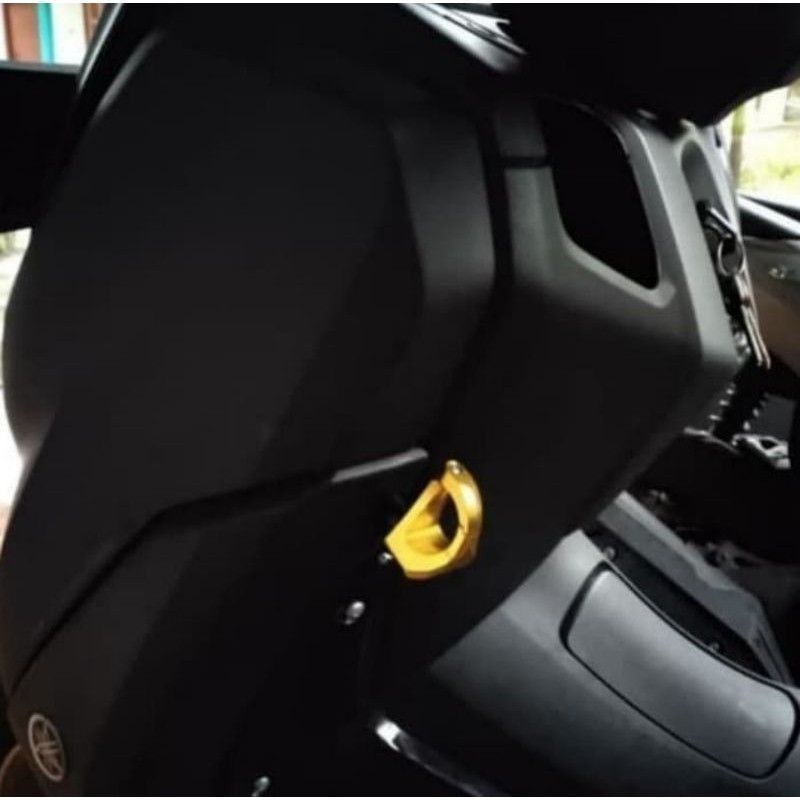 Gantungan Barang Model D Tutup Universal Nmax,Aerox,Xmax,Vario 125/150 Mio Beat Dll