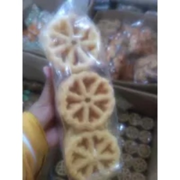 

Sinung Kue Kembang Goyang (isi 36 pcs) Asli Betawie