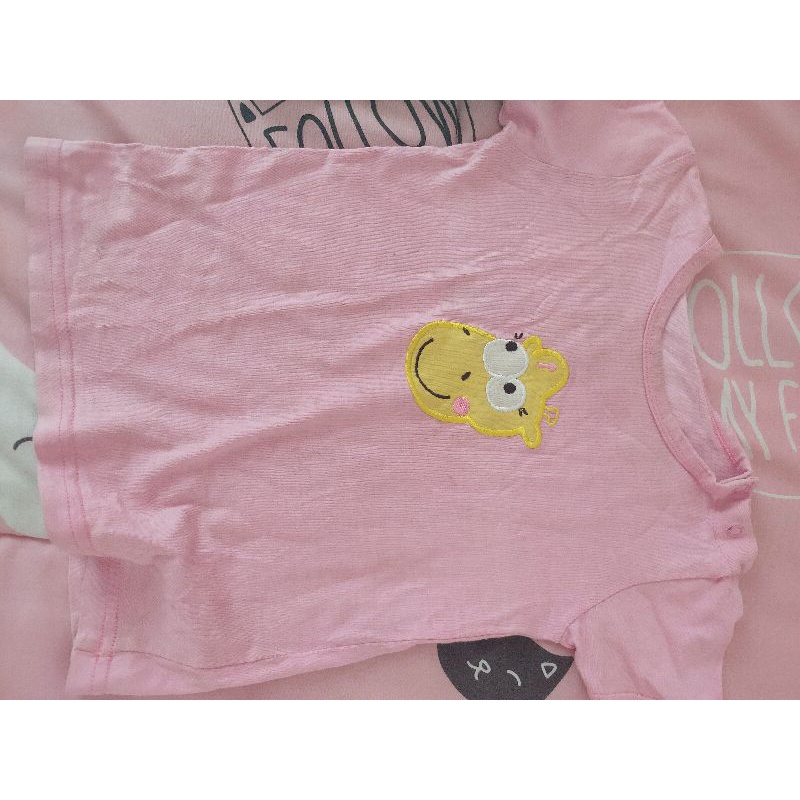 kaos anak perempuan warna pink preloved