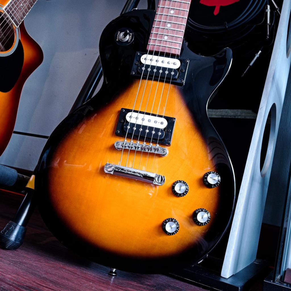 Epiphone Les Paul Studio LT Electric Guitar Vintage Sunburst