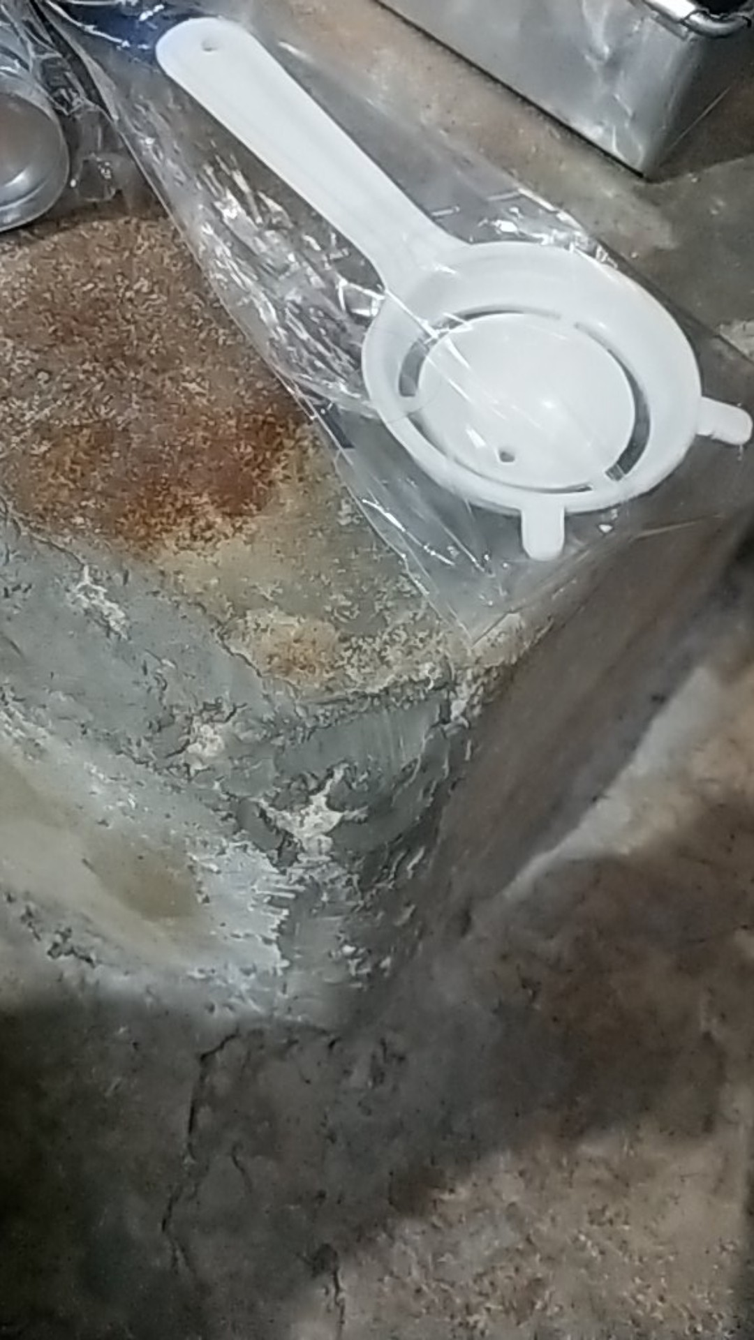 Sendok Pemisah Kuning Telur