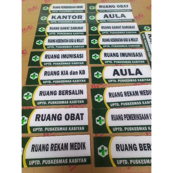 

Papan Nama Ruang Akrilik satu sisi Costum