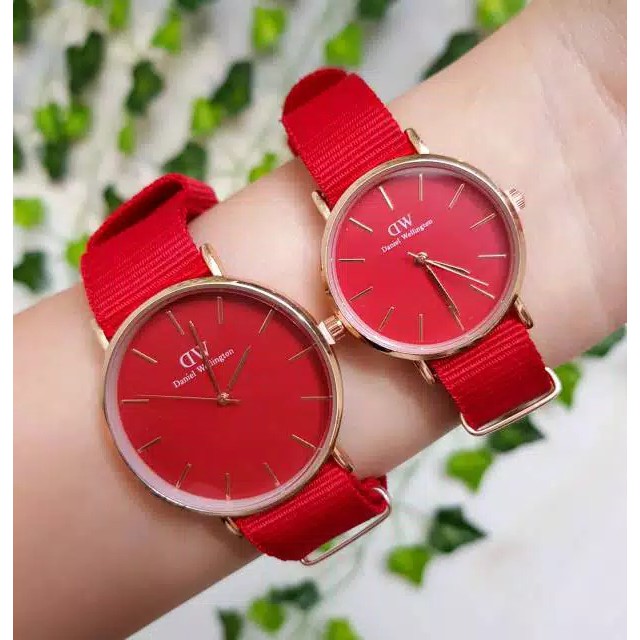 Jam Tangan Couple Tali Kanvas DWE-135 Plat Hitam Ready 5 warna