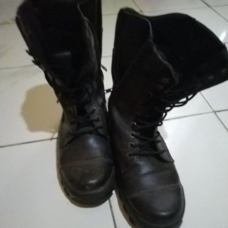 sepatu TNI & damkar