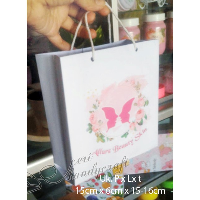 

Paperbag uk.15x6x15-16cm bhn bc isi 25pc desain Custom