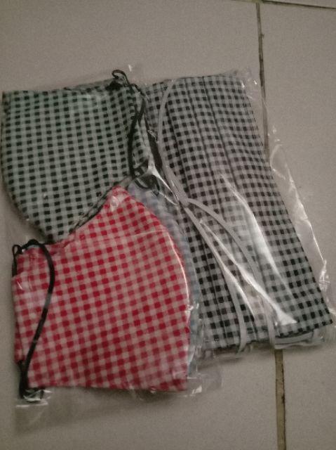 Masker Kain (bisa Selip Tissue) — Bentuk Lancip Motif Kotak-kotak