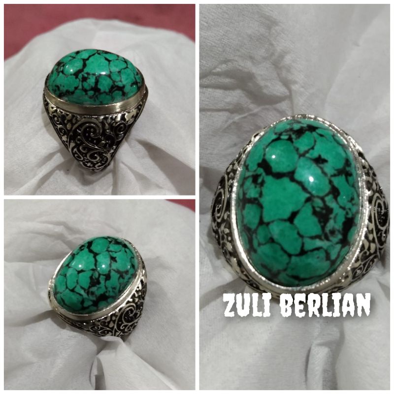 Cincin batu pirus hijau urat hitam