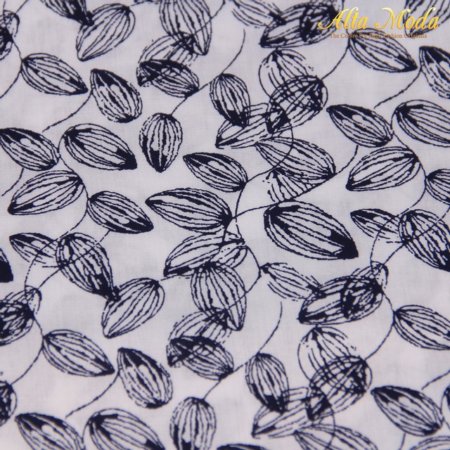 

Alta Moda Katun Putih Motif Daun Navy Blue (1M)