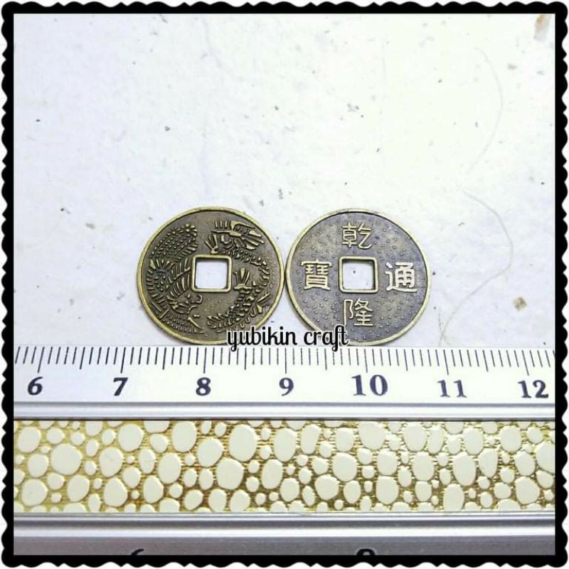 10 Pc Koin China 2cm Bahan Besi Gambar Naga Phoenix Berlubang Kotak Warna Emas Bakar Tipis