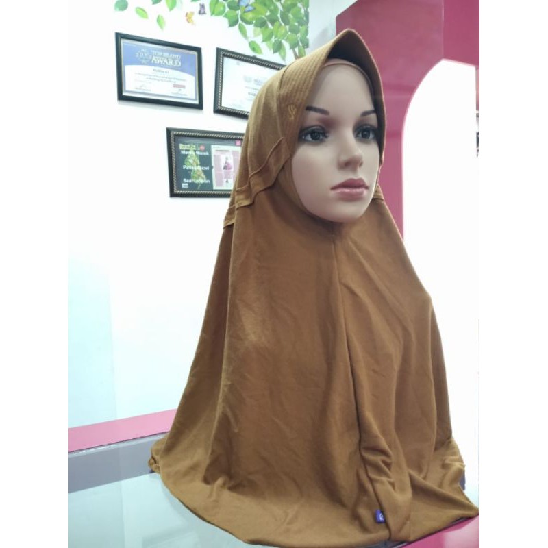 Rabbani - Innova Lx serut dalam size M rabbani asli coklat muda