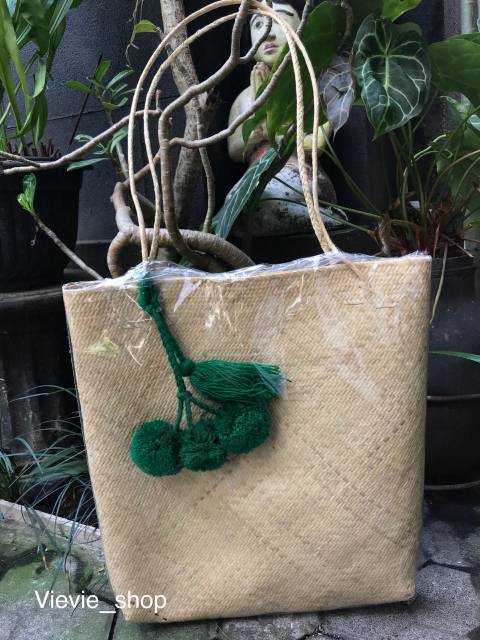 TAS TOTEBAG WANITA ROTAN (FREE POMPOM)