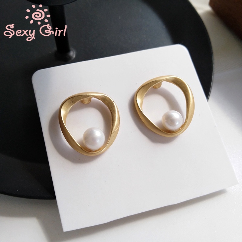 Anting Tusuk Gantung Bahan Metal Warna Gold Desain Geometri Hias Mutiara Gaya Simplesexy Untuk Wanita