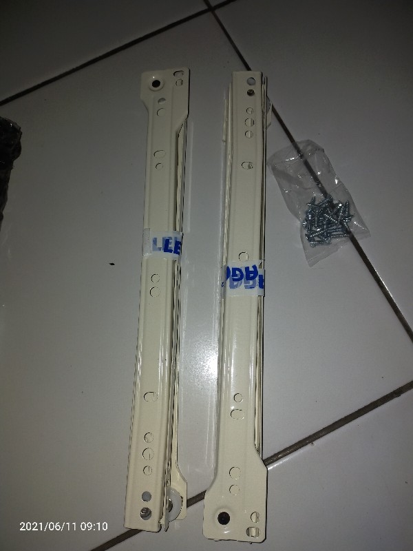Rel Laci Lenaga By Huben 30 Cm 1 Set (2 Pcs). Biasa Roda Singel Track Putih Free Skrup