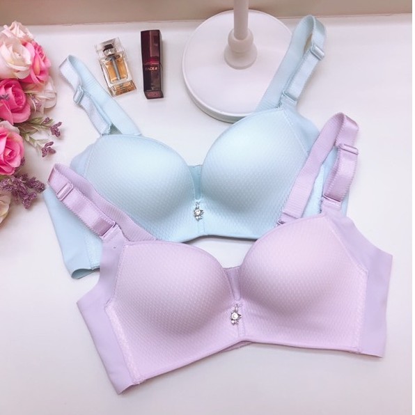 BRA SEAMLESS (K-L26) SOFT COLOR DENGAN BUSA ESTRA SOFT