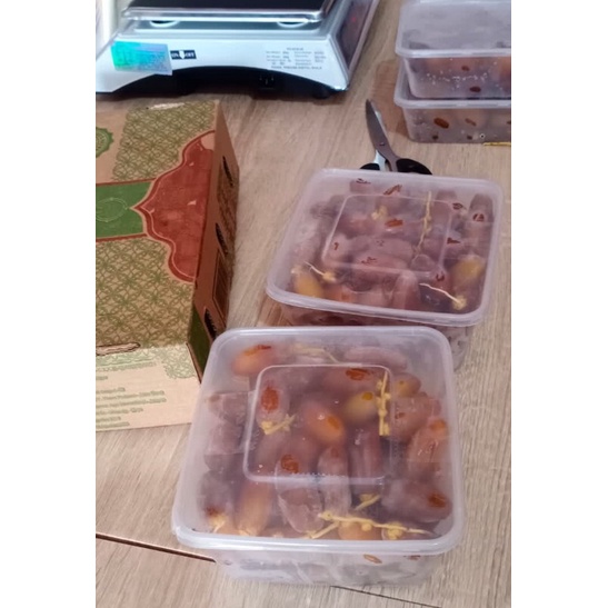 

Kurma Ruthab fresh Alfirdaus dates Kurma basah