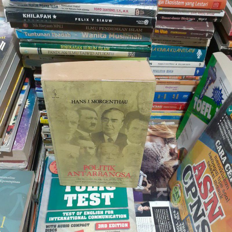 politik antar bangsa-hans