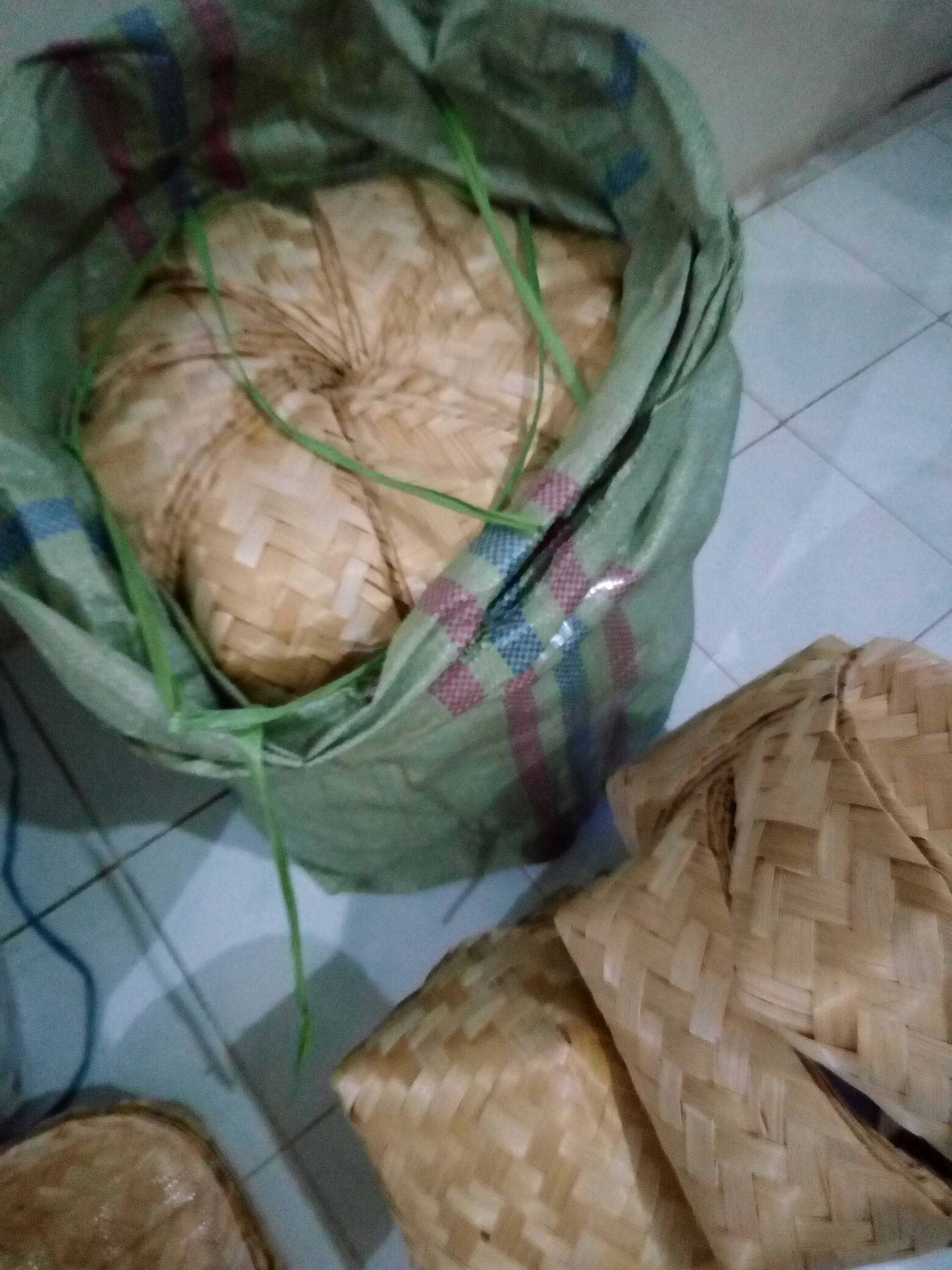 (harga Sepasang) Besek Bambu Ukuran 20x20x10cm