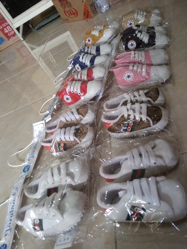 Janitra Sepatu Pre Walker Bayi Unisex Sepat Bayi Gendong Dan Belajar Jalan Gc Batik 02