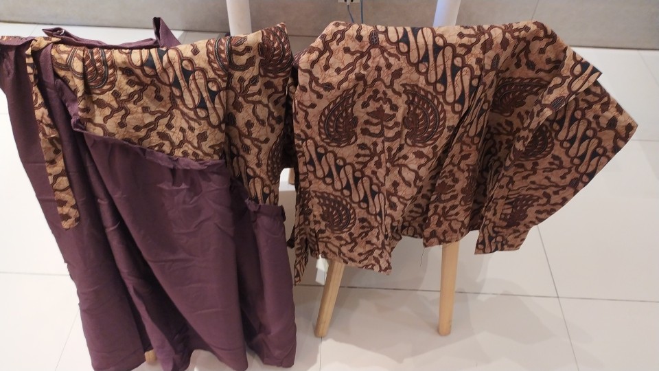 Maura Couple - Sania Ruffle Batik Couple Jumbo Ori Ndoro Jowi Dnt Garansi Termurah Shopee - Solo