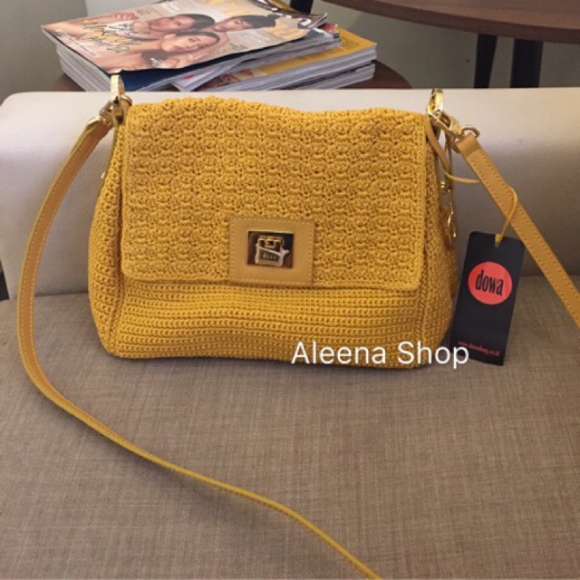 Tas Dowa Seri Arras Slingbag