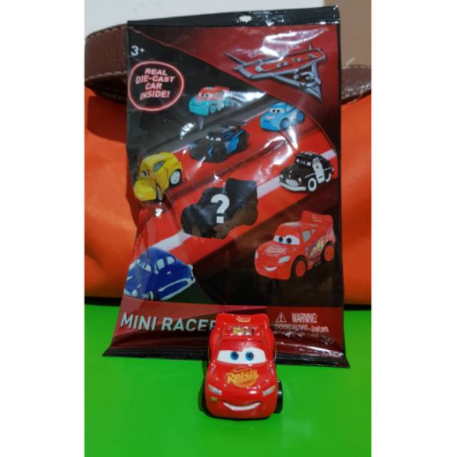 Disney Mini Racer Cars 3 - Lightning McQueen