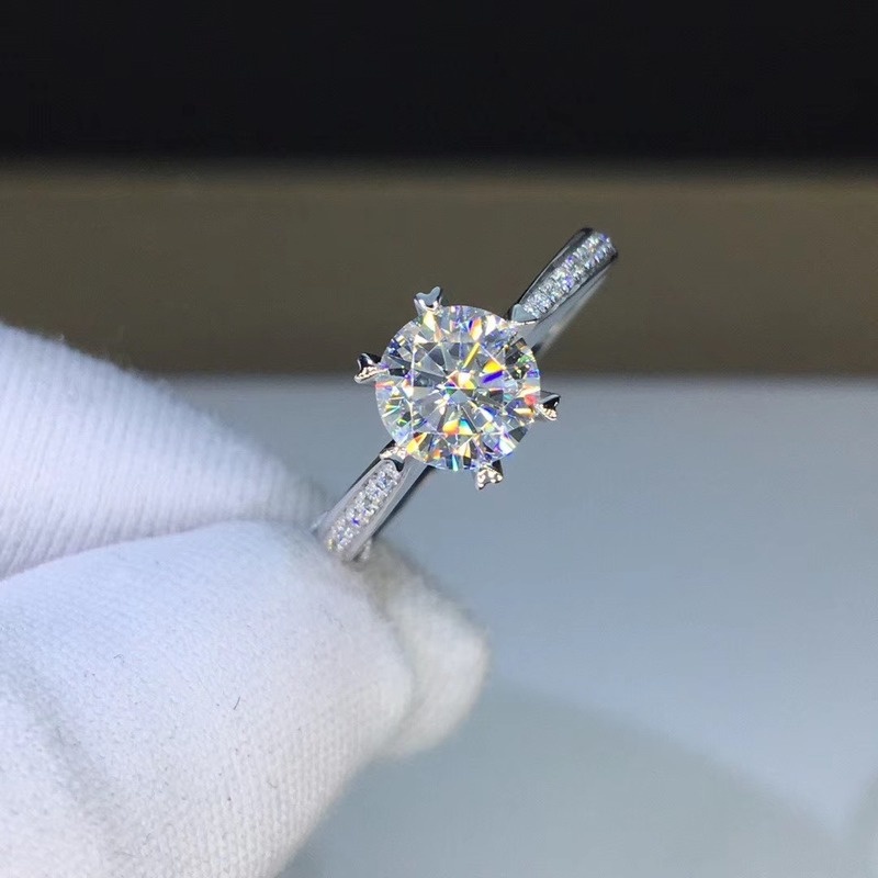 Fashion Inlaid Diamond Ring Simple Elegant Ring