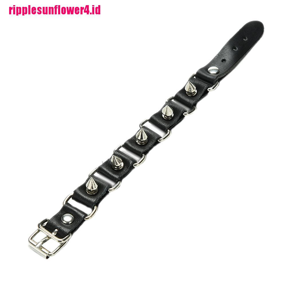 1pc Gelang Tangan Kulit Aksen Rivet Metal Gaya Gothic Untuk Wanita