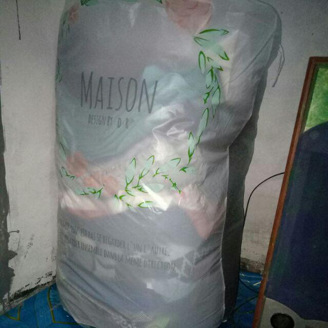 Kotak Penyimpanan Pakaian / Storage Bedcover / Tempat Baju Pakaian / Sarung Pelindung Pakaian Rtg147