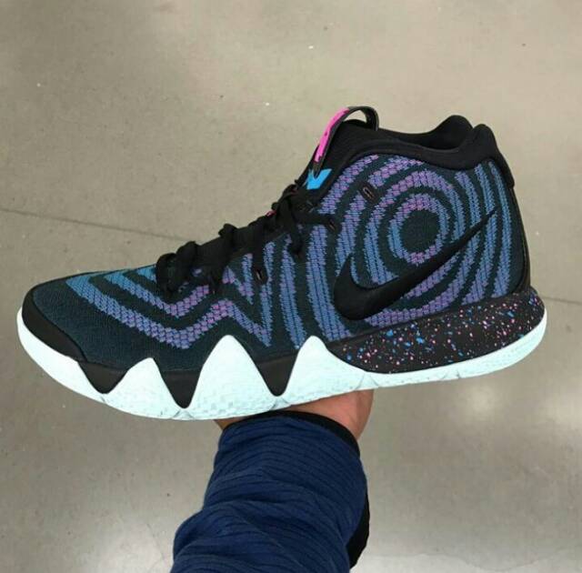 kyrie nike 4