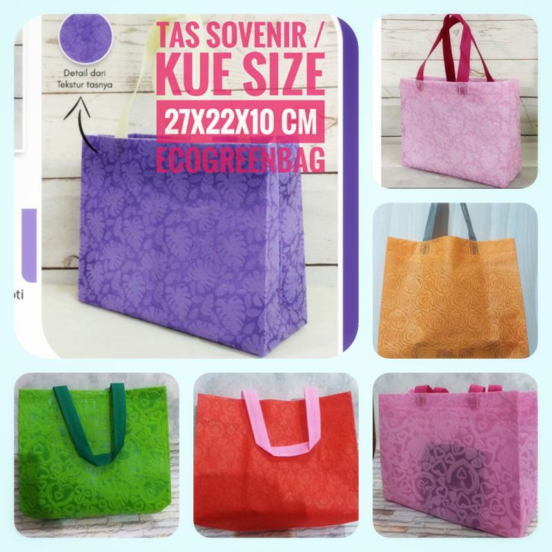 

TAS KUE SOVENIR ALAS 27X10 MOTIF TIMBUL/EMBOS TAS SOUVENIR TAS BINGKISAN TAS HANTARAN MEWAH TAS SOUVENIR