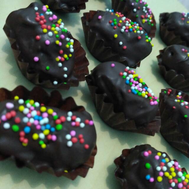 

KURMA COKLAT KURMA