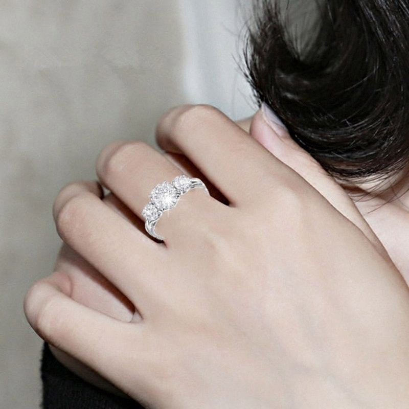 Cincin Nikah Klasik Sterling Silver 925 dengan Kristal Zircon untuk Wanita