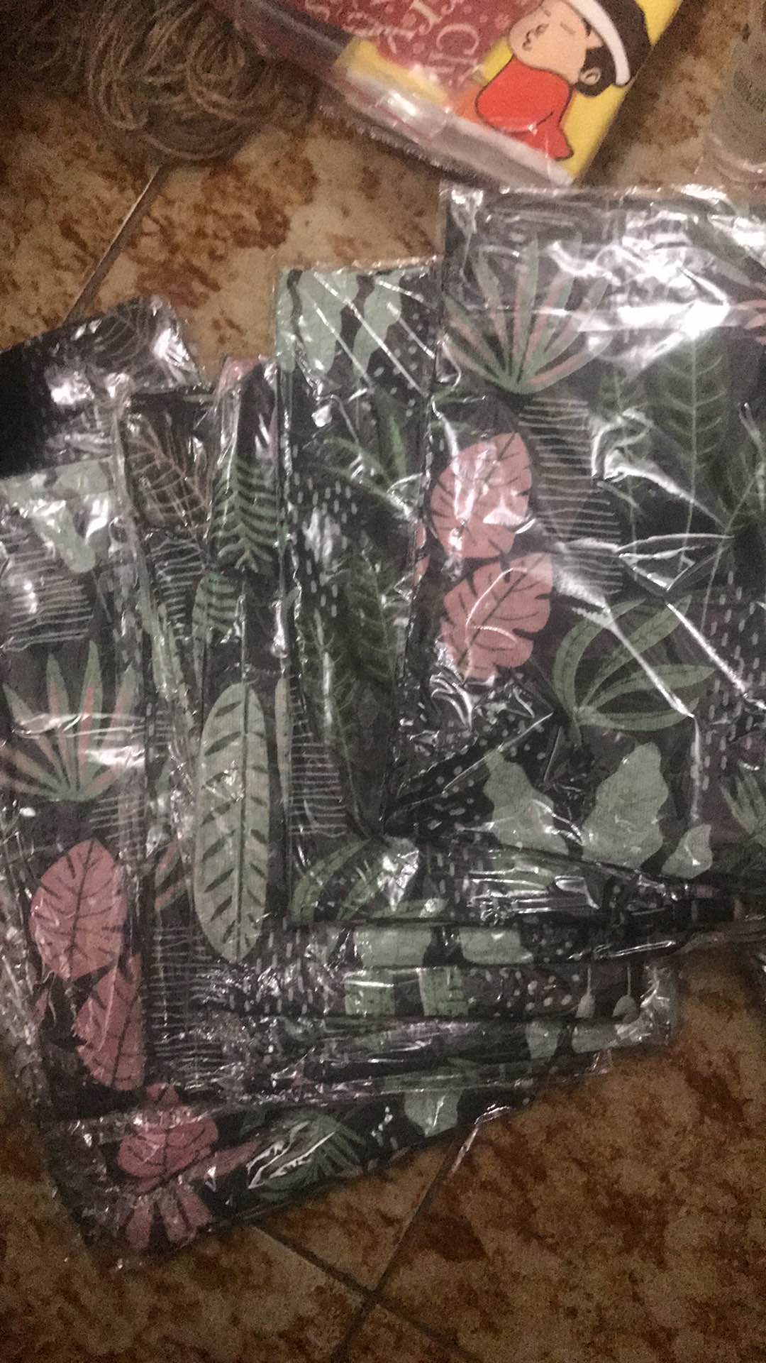 Pouch / Pouch Serut / Souvenir / Serba Guna / Motif Bunga / Binatang / Animal / Eco Friendly Uk. L