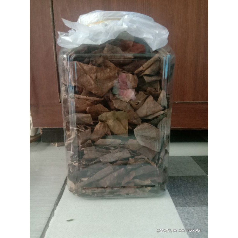 Daun Ketapang olahan ukuran 2 liter toples beli 1 dapet 2 toples daun ketapan