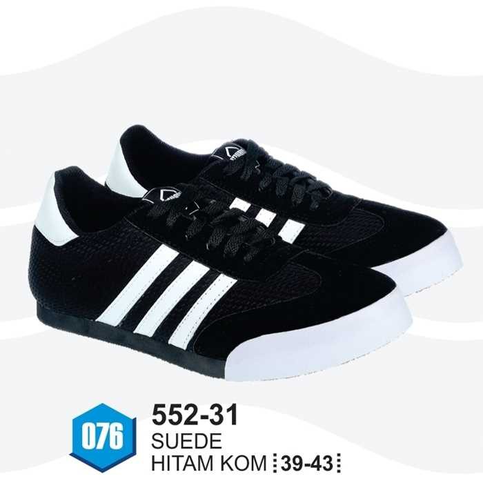 Sepatu Olah Raga Pria