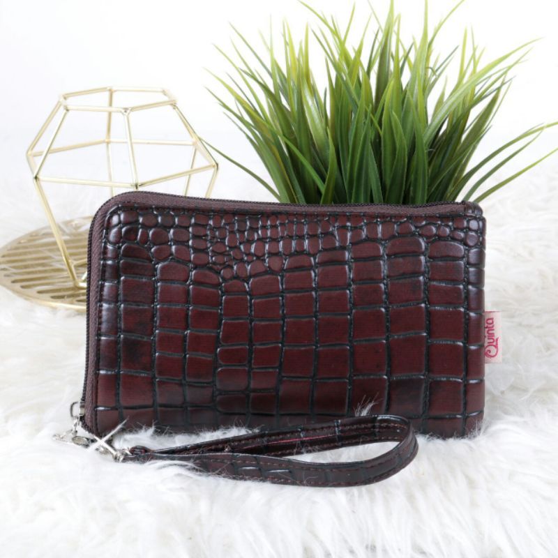 Slim pouch croco by Quinta // dompet hp