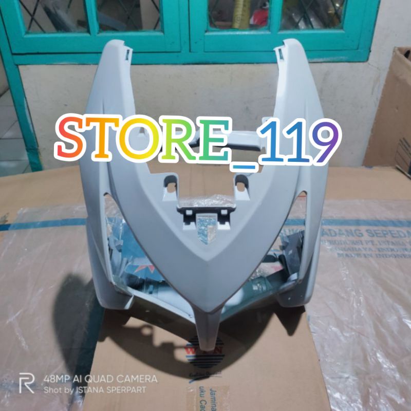 TAMENG DASI DEPAN VARIO 110 KARBU/VARIO LAMA PUTIH